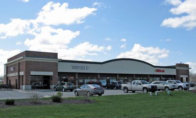 Gateway Crossing: 6621 W Broadway, McCordsville, IN 46055